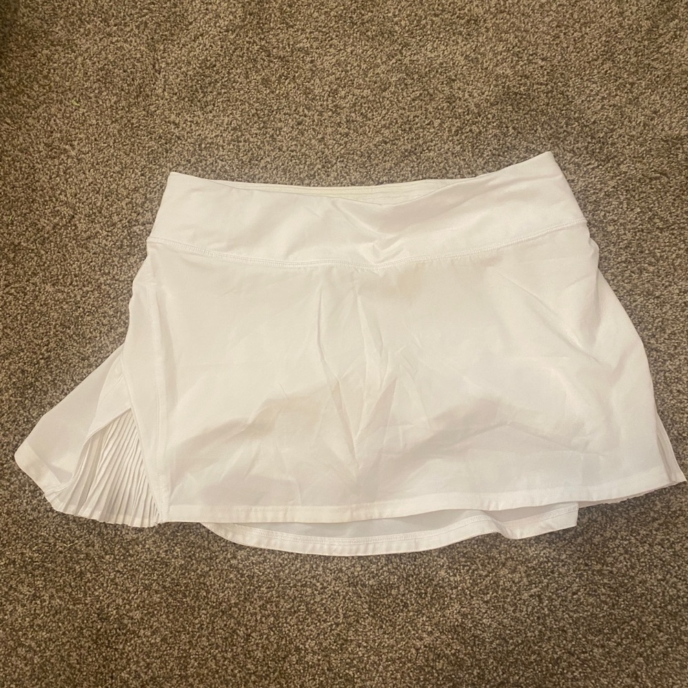 Lululemon peek pleat tennis skirt size 6